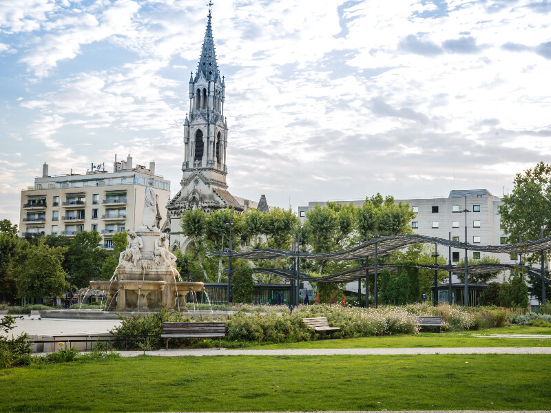 Camping Les Amandiers (30) Gard : Jardin Esplanade Nimes