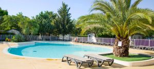 Camping gard avec piscine :