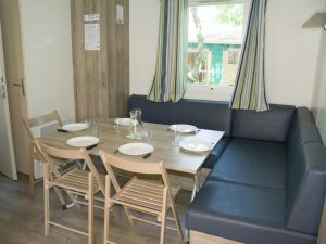 Camping Les Amandiers : Location Mobil Home Gard 6 Places Et Climatisation